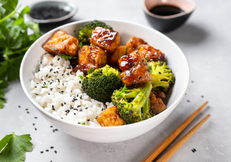 Tofu Teriyaki Bowl with steamed broccoli